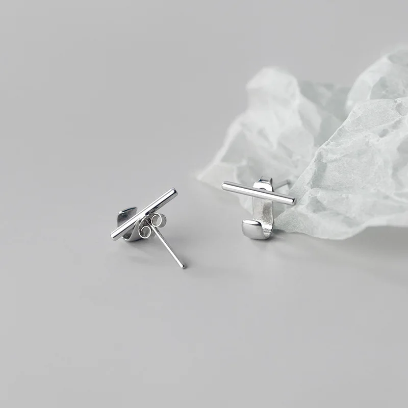 

Минималистичная Пряжка для ушей из чистого стерлингового серебра 925 пробы для женщин серьги рок-жеребец ювелирные изделия подарок аксессуа...