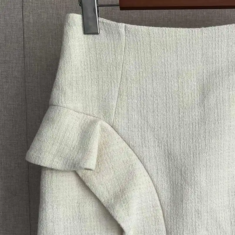 

2023 Early Autumn New Women Skirt Ruffled Straight Tweed Beige Skirt