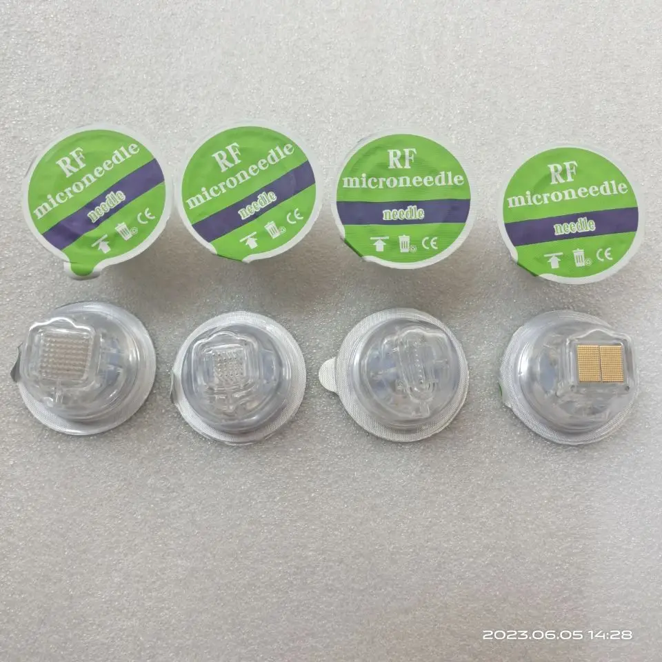 

Green Insulated Disposable RF Microneedling Cartridges Fractional RF Microneedle Machine Replacement Needle 10/25/64 pins