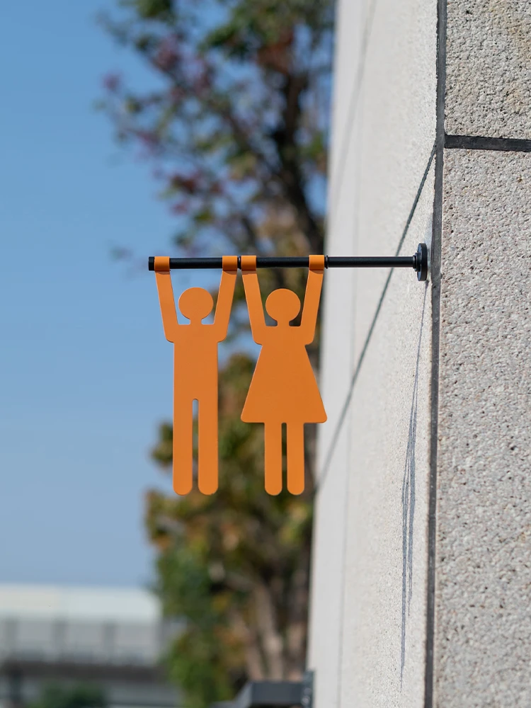 

Металлический знак для туалета