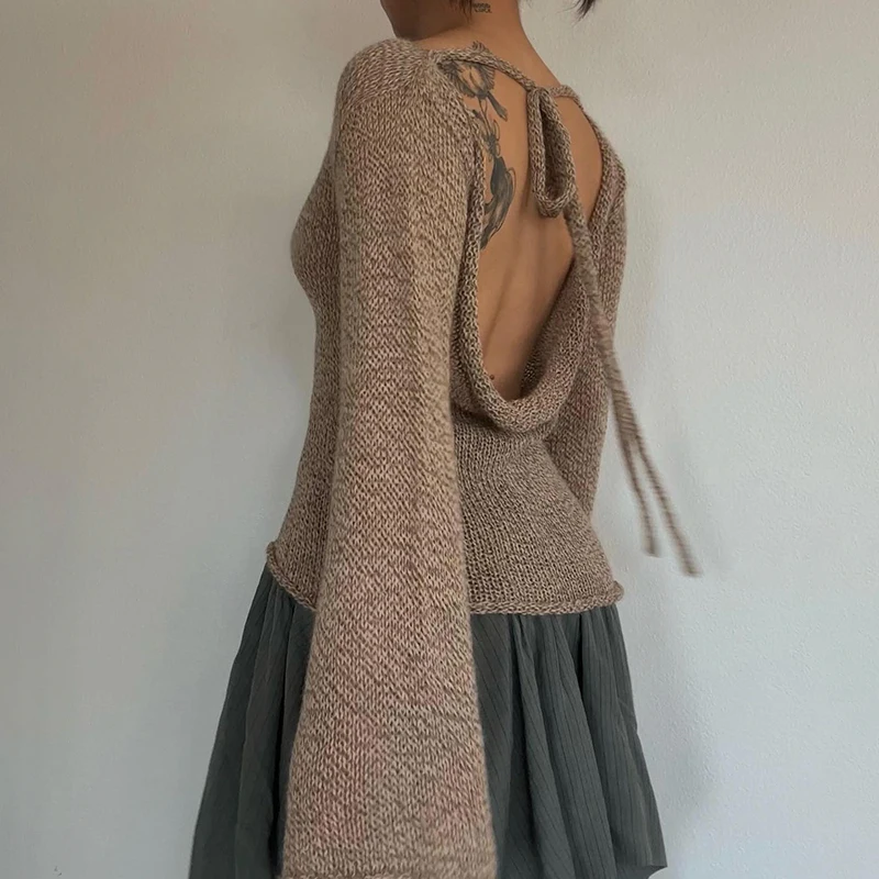 Рисунок 3 - Женский трикотажный свитер с открытой спиной