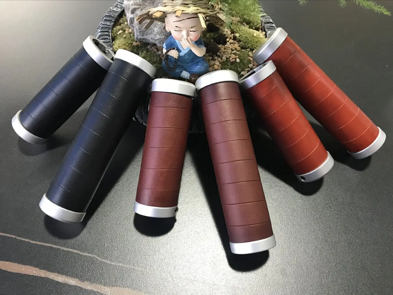 

GYES Genuine Cowhide Grip MTB Bicycle Leather Handlebar Anti-skid Wear-resistant Meat Ball Grip Hand-sewn PU Leather Retro Grips