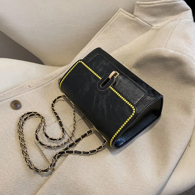 Vintage Pu Leather Women Shoulder Bag Casual Chain Strap Underarm Bag Fashion Lock Crossbody Bags Flap Ladies Handbag and Purse