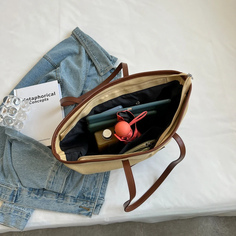 New Leisure Women's Bag For Autumn 2023 High-quality Lightweight Versatile Large Capacity Casual Totes Women Purse And Handbags