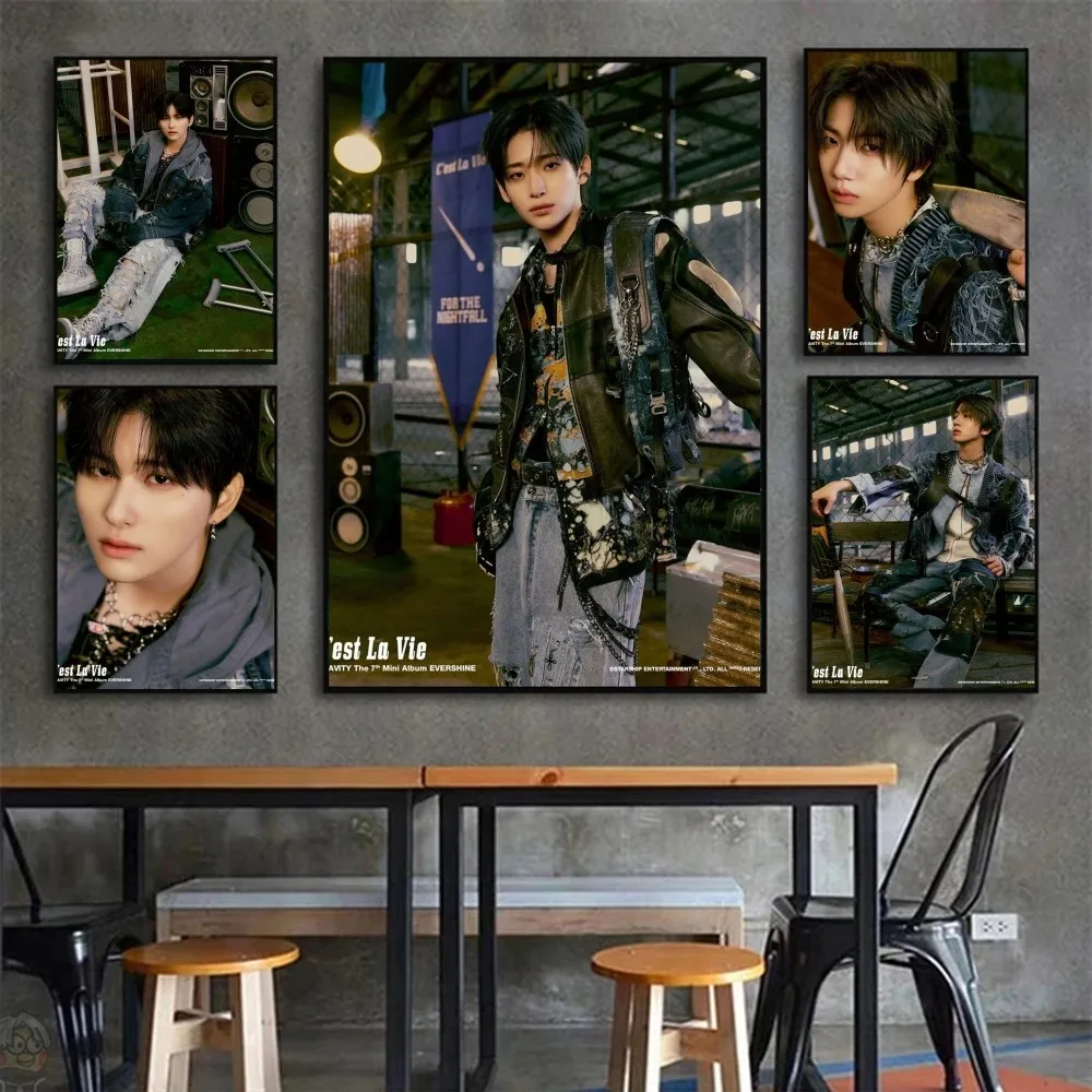 Наклейки-постеры для украшения игровой комнаты