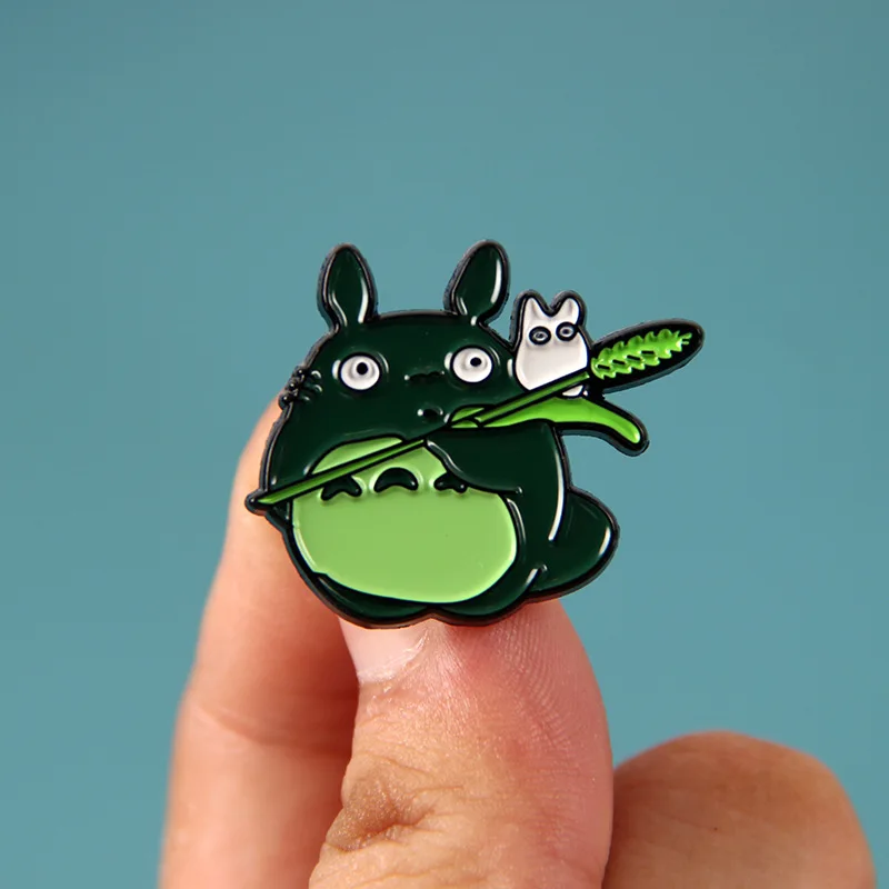 

SALeeee Cute My Neighbor Totoro Brooch Animation Badge Anime Peripheral Cartoon Brooch Accessories