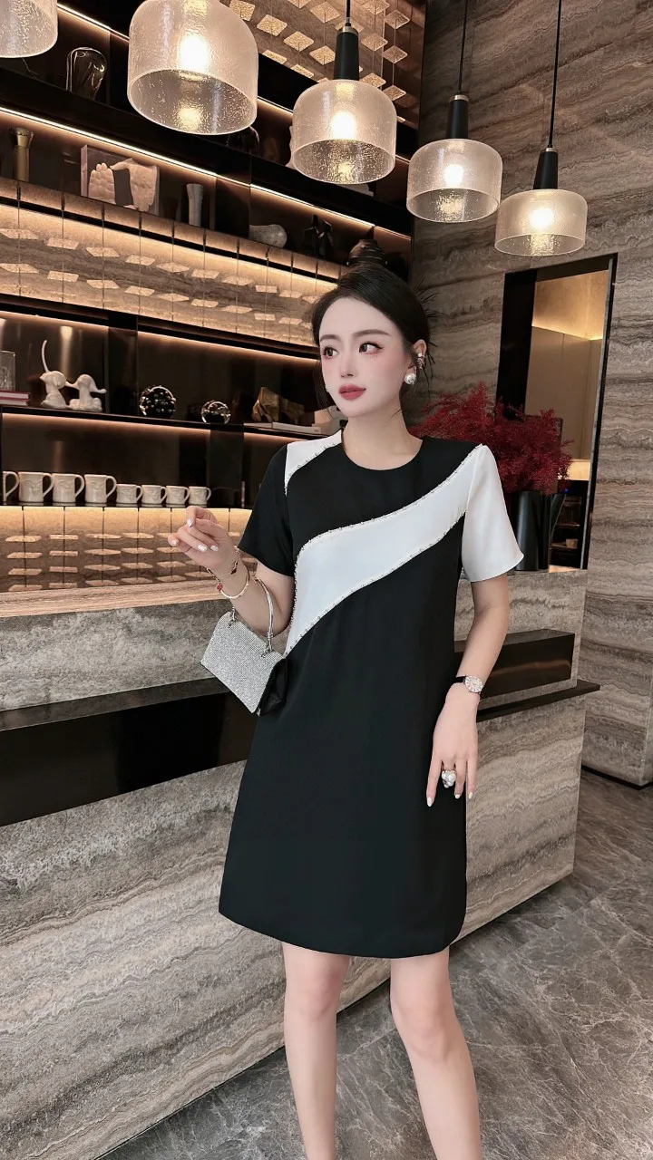 

2023 spring and summer women's clothing fashion new Splicing Beads Dress 0526