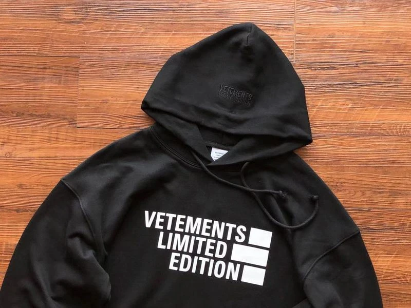 

23SS Top Quality Vetements Limited Edition Hoodie Men Women Oversized Embroidered Sweatshirts VTM Pullovers Kanye West