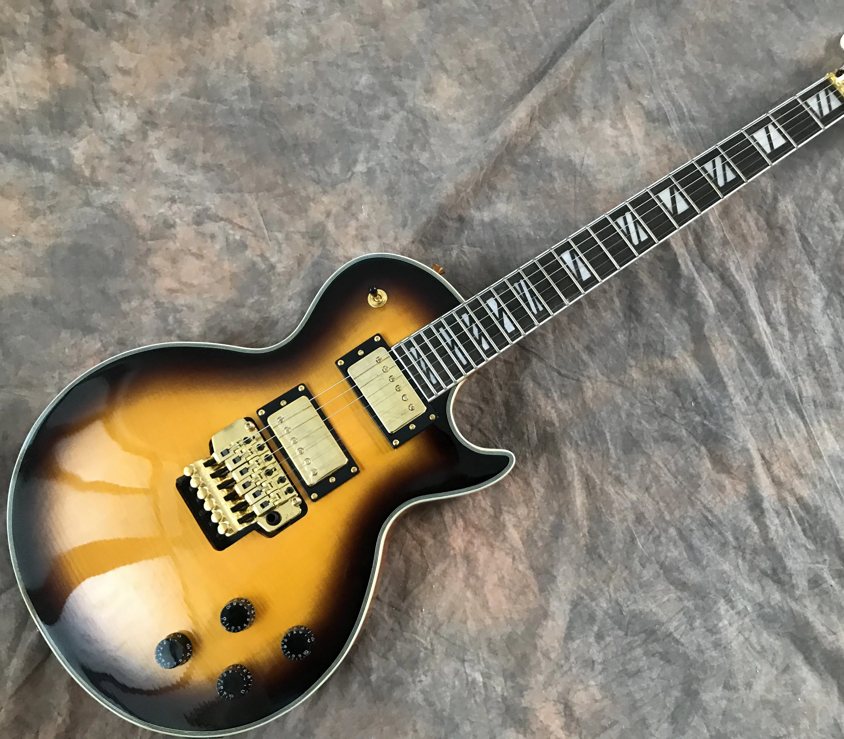 

Oem 6 String Black Electric Guitar, Gold Hardware，Tremolo Bridge Free Delivery