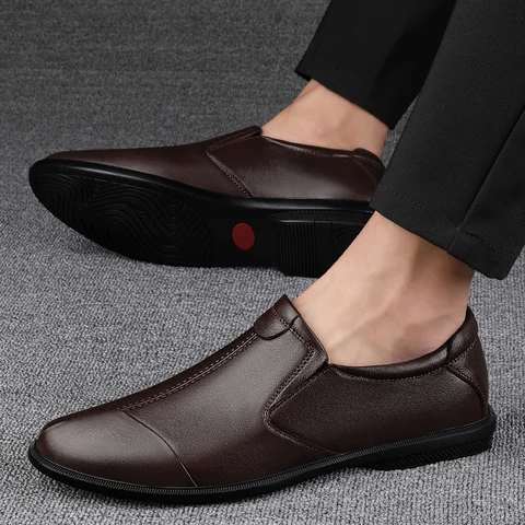 Мужские кожаные туфли в новом стиле, удобные деловые износостойкие однотонные повседневные мужские кожаные туфли