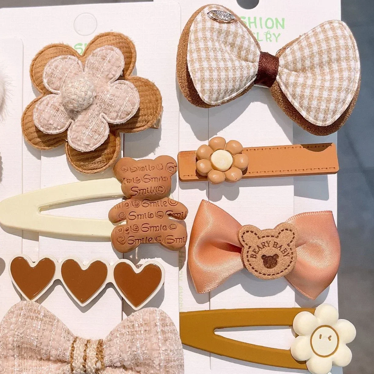 Рисунок 4 - детские заколки для волос