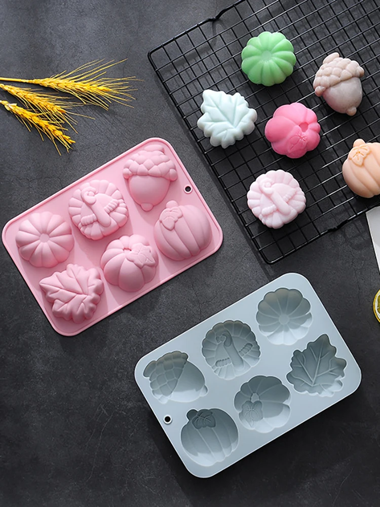 

1Set Autumn harvest theme silicone mold pumpkin oak leaves Turkey baking cake mold reusable