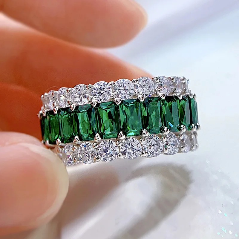 

Spring Qiaoer 925 Sterling Silver Emerald Simulated Moissanite Gemstone Engagement Ring Women Men Wedding Band Fine Jewelry