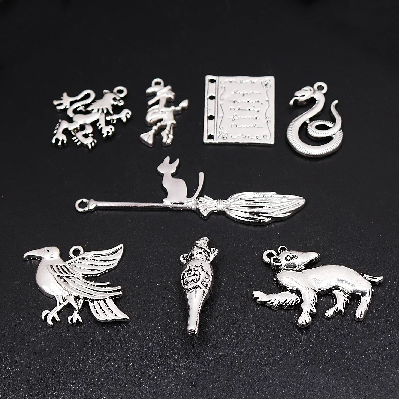 

New Witch Academy Honey Badger Lion Snake Bird Fu Ling Agent Magic Textbook Metal Pendant DIY Charms For Jewelry Crafts Making