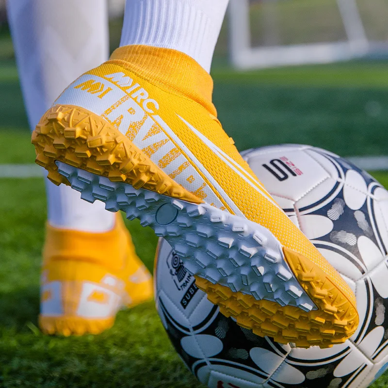 Men Knitting Football Boots Turf Kids Soccer Shoes Cleats Training High Top Ankle Sport Quality AG TF Indoor Children Sneakers