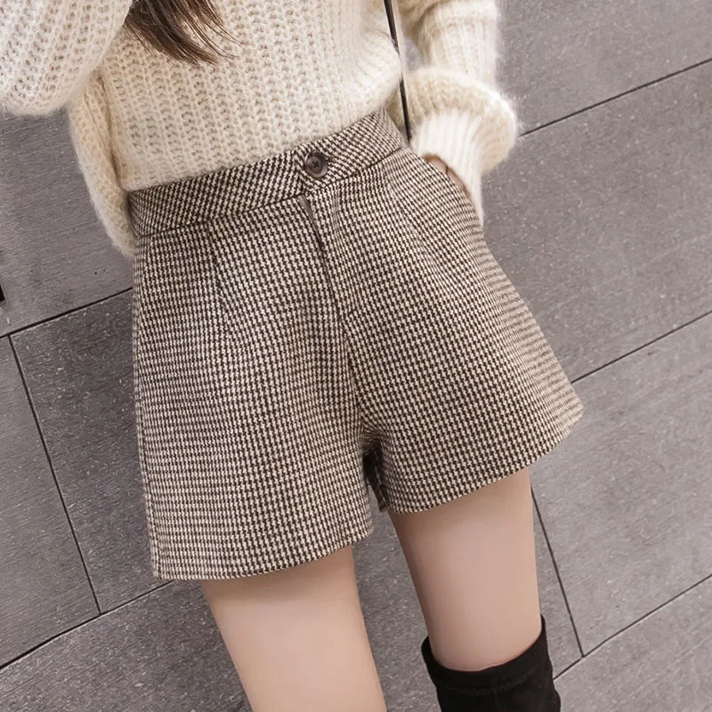 Winter Thick Wool Houndstooth Shorts Women's 2022 Autumn High Waist A- Line Wide Leg Shorts Winter Wear Boots Shorts Women