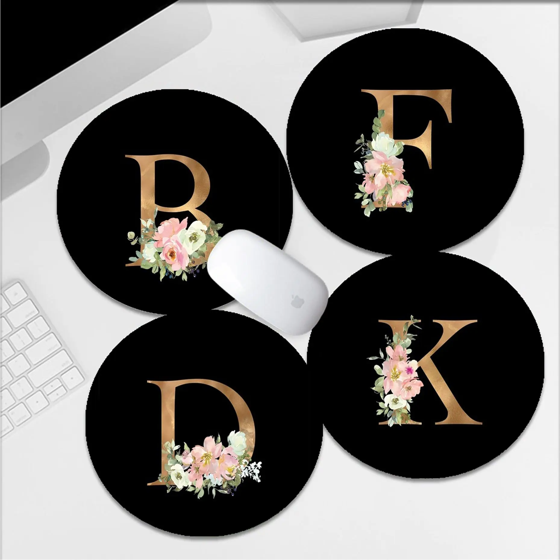 

Golden Initial Name Pattern Round Custom Skin Gaming Mouse Pad Gamer Desk Mats Keyboard Pad Mause Pad Office Desktop Mat