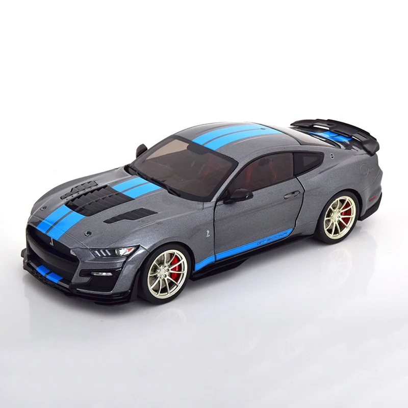 Модель автомобиля из сплава SOLIDO 1:18 Ford Mustang Shelby GT500