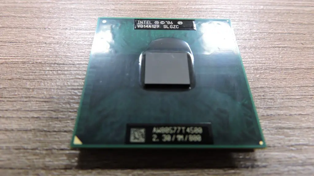 Процессор Intel Pentium T4500 |