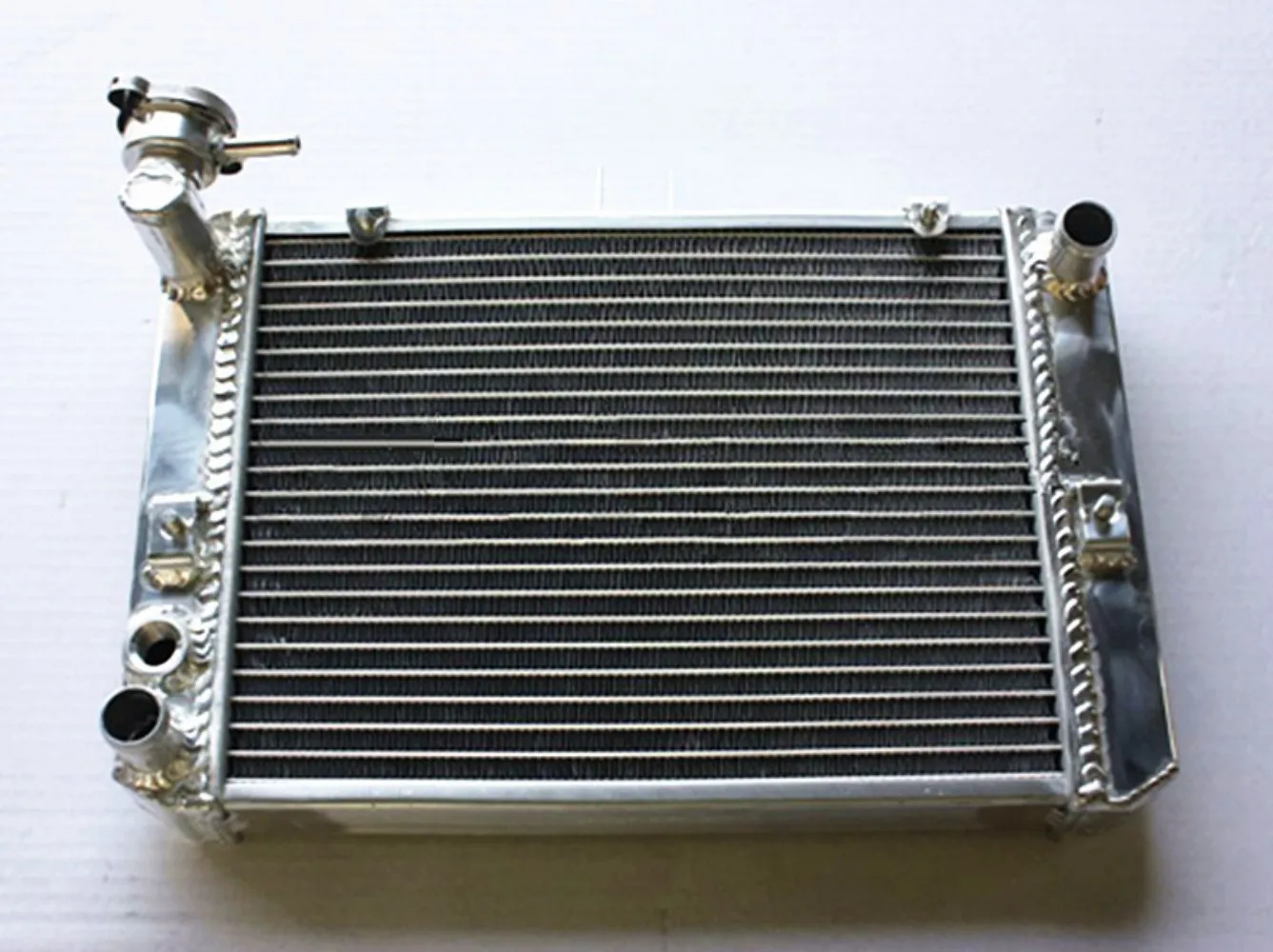 

Для 1983-1986 Honda V65 Magna VF1100C алюминиевый радиатор Охлаждающая охлаждающая жидкость 1983 1984 1985 1986