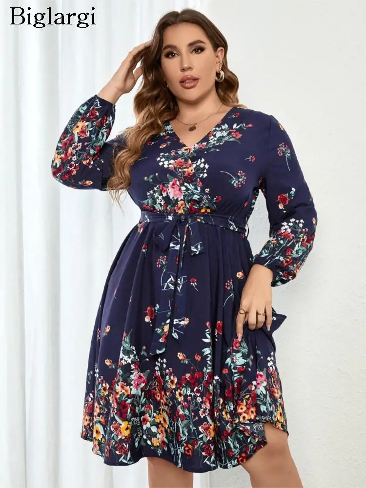 

Женское платье-миди с цветочным принтом, длинным рукавом