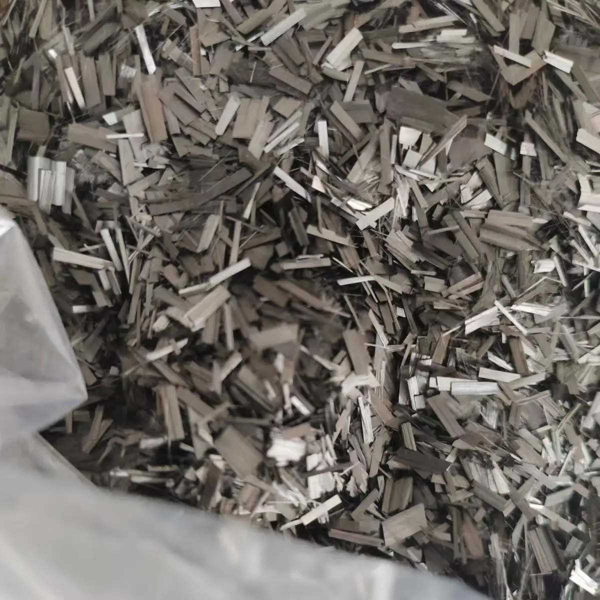 Фото 500 г измельченного углеродного волокна 12K, 3 мм, 6 мм, 10 мм, 15 мм, 20 мм, высокая электропроводность, термопроводность, модификация материалов, для DIY проектов и автомобилей №1