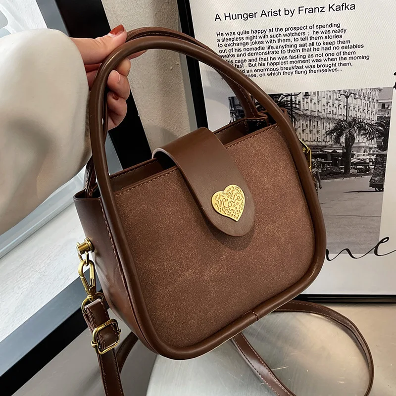 

Высококачественные женские сумки на плечо, новинка 2022, матовые сумки-мессенджеры в стиле ретро, модные текстурные женские сумки, Лидер прод...