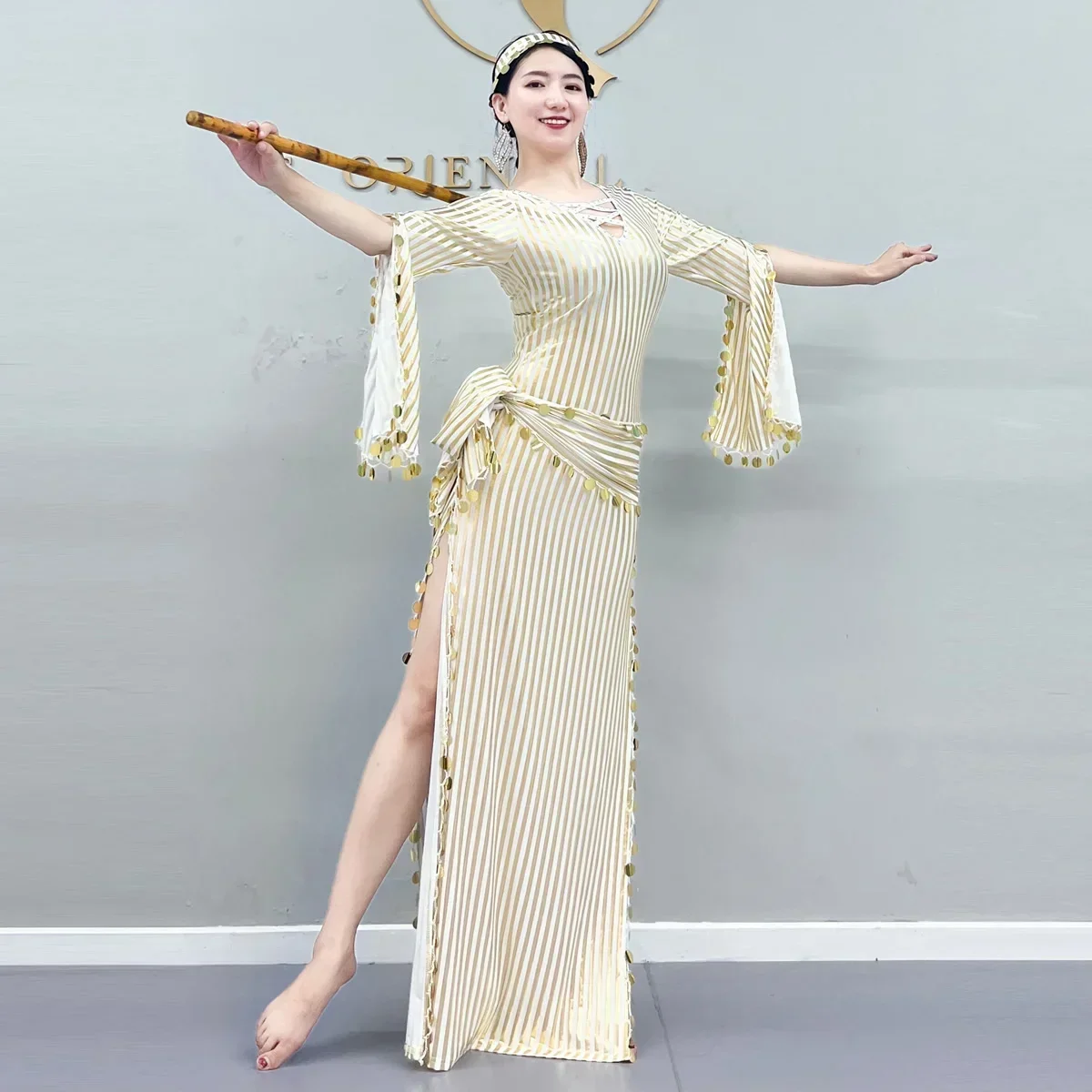 Женское платье для танца живота шелковое с золотыми блестками 2022