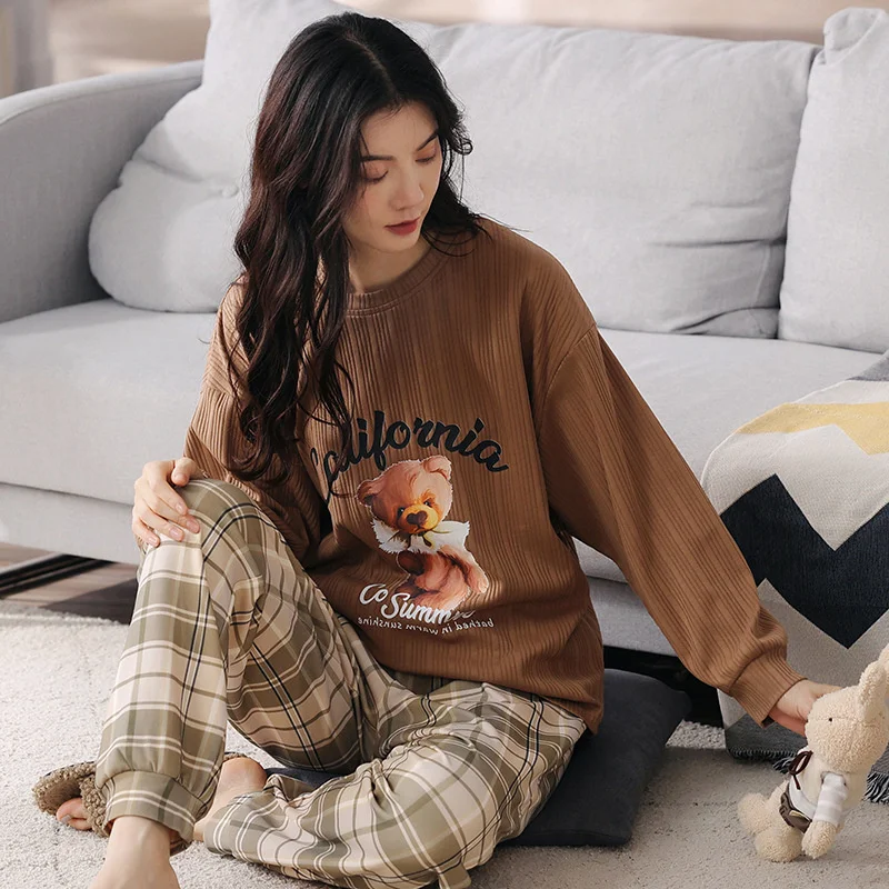 

Пижама для девочек на весну и осень, хлопковые милые брюки с круглым вырезом и длинными рукавами для девочек с героями мультфильмов, домашня...