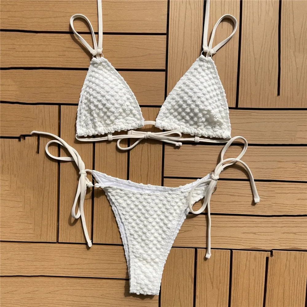 Комплект бикини привлекательный черный треугольный купальник с лямкой на шее 2023