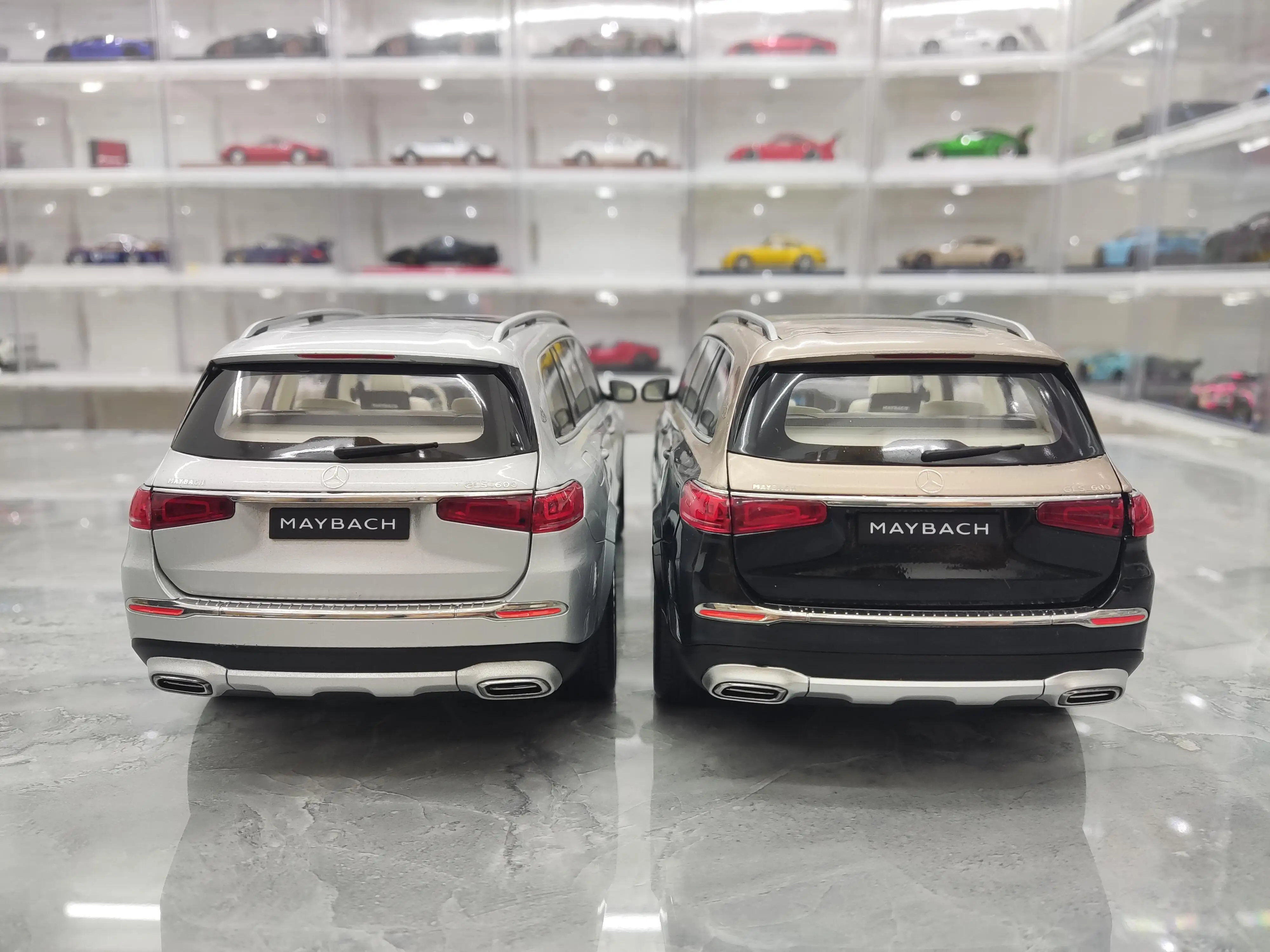 Коллекция моделей автомобилей Mercedes Maybach GLS 600 1 18