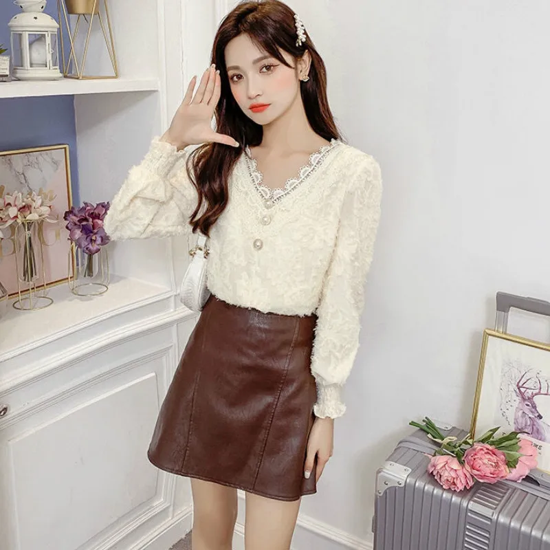 Рубашки женские удобные универсальные с V-образным вырезом и рукавами-фонариками