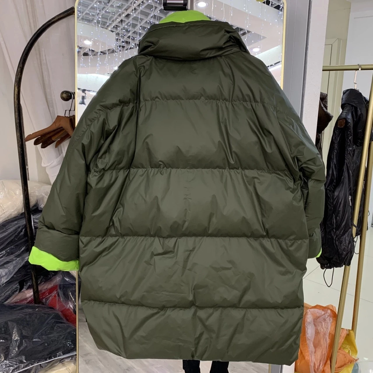 2023 Winter Long Parkas Women Korean Oversized Loose Puffer Jacket Female Long Big Size Warm White Duck Down Coat Parka Outwear