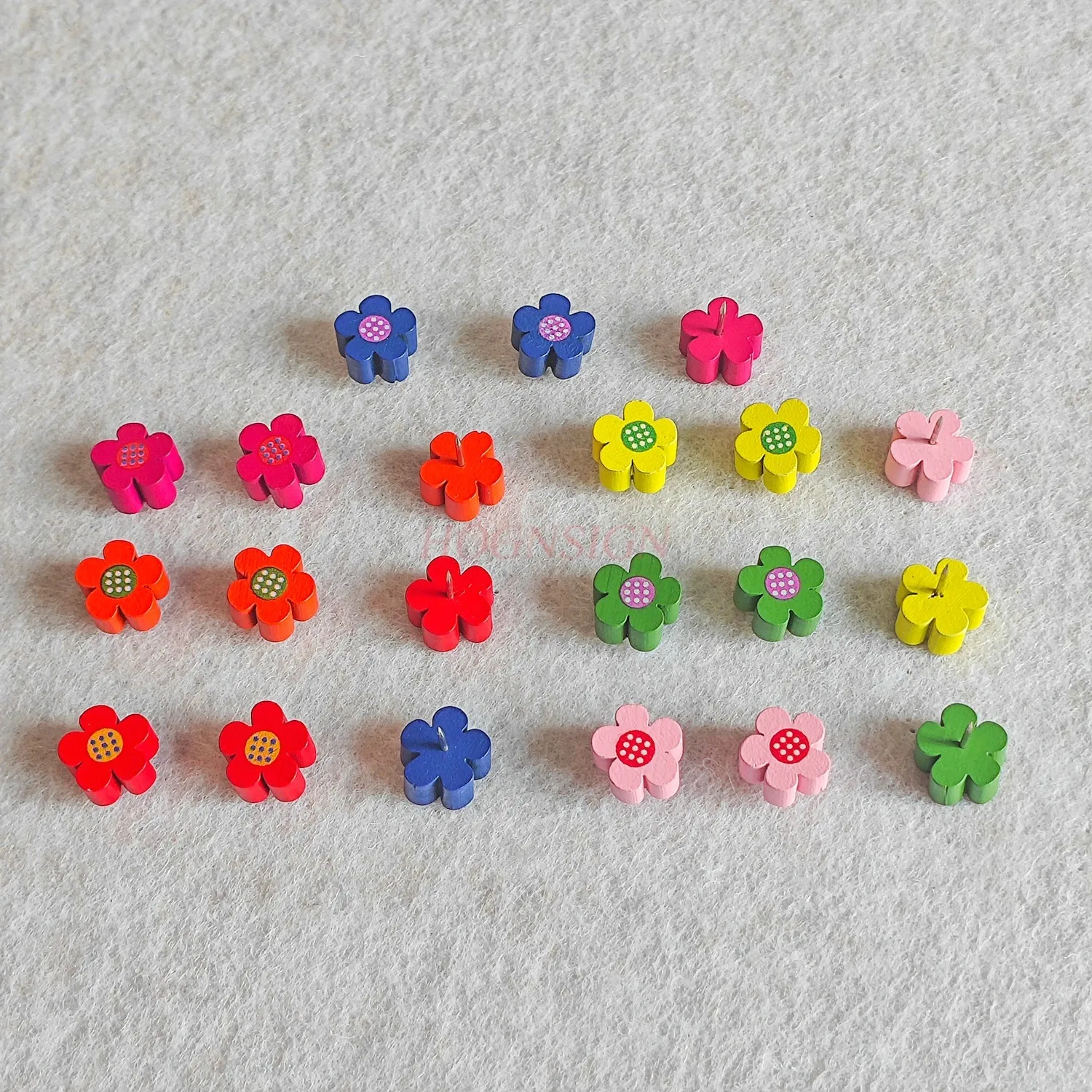 20 шт. разноцветные деревянные цветы булавки бревна цветов сливы доски из мягкого