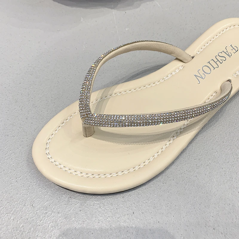 Rhinestone Slippers Women Summer Shoes Women Fashion Bling Flip Flops Comfort Flat Slippers Slip-On Beach Sandals Slides Women