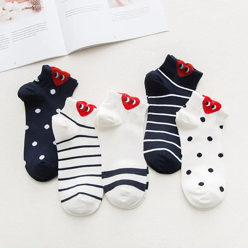 

Милые женские 3D фотообои с рисунком красного сердца с большими глазами, милые кампусные простые женские Базовые носки, веселые милые носки