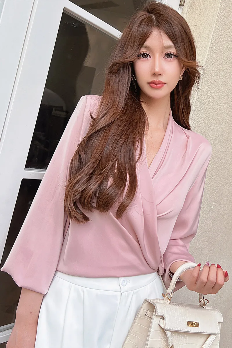 

Dabuwawa Satin Blouse Crisscross Lace up V Neck Shirt Unique Trend Back to School Spring Autumn Female Top 2023 DM1AST025