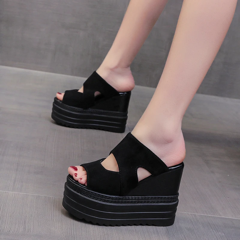 

Женские шлепанцы на танкетке, роскошные мягкие слиперы из искусственной кожи, на высоком каблуке, в римском стиле, лето 2023