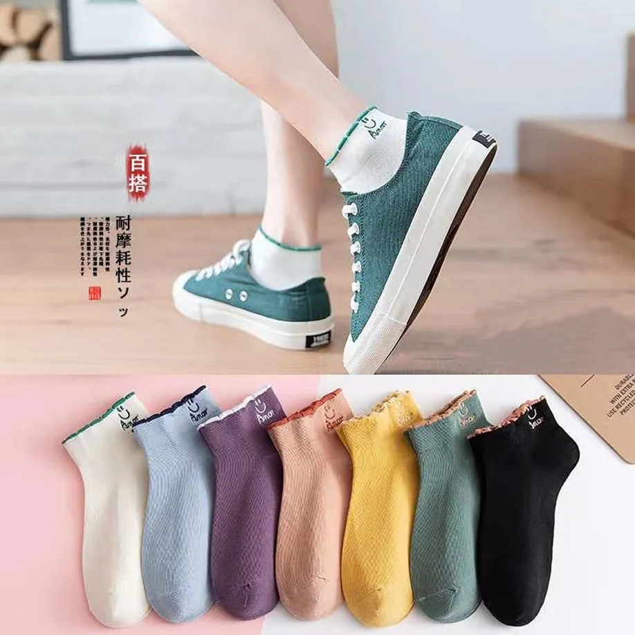 Socks Women's Korean-style Solid Color Boat Socks Cotton Socks Thin Invisible Women's Shallow Mouth Lace Smiley Socks
