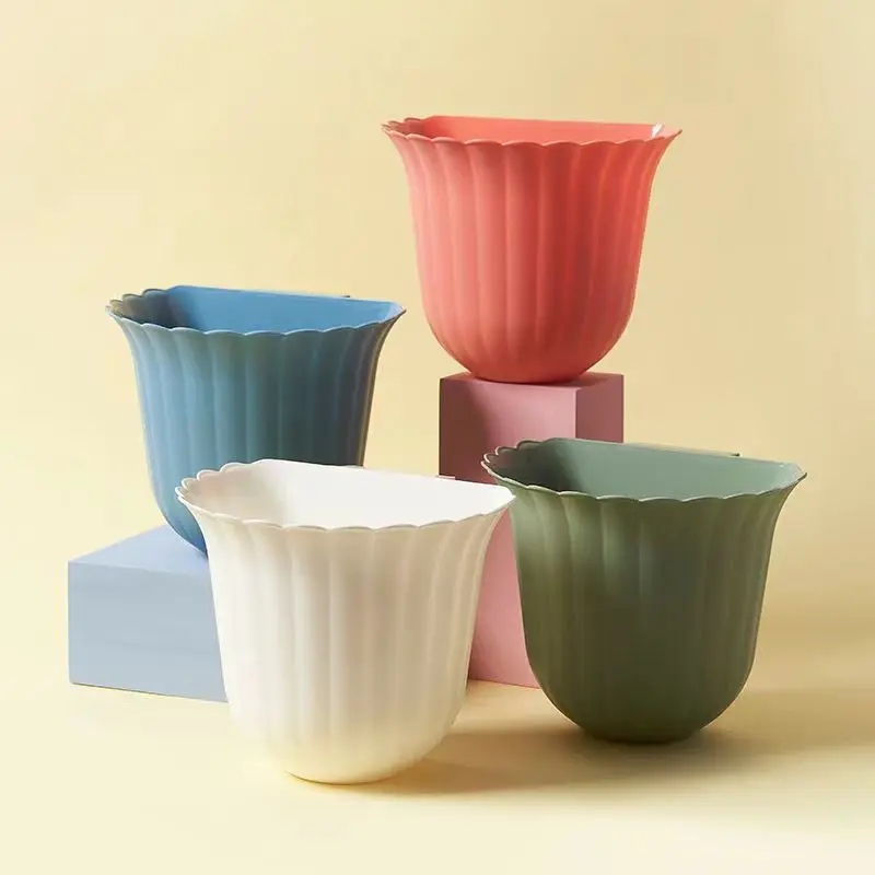 

Multifunctional and Labor-saving Kitchen Trash Can Hanging Desktop Household Wall-mounted Flowers Are Compact and Convenient