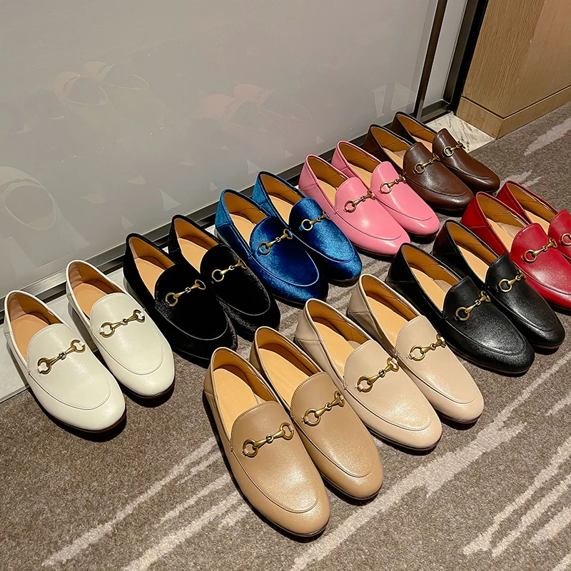 

Туфли женские из натуральной кожи, брендовые Роскошные лоферы на плоской подошве, с металлической пряжкой, ручная работа, большие размеры 34-44