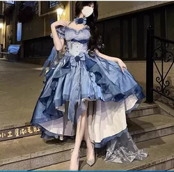 Голубое платье 