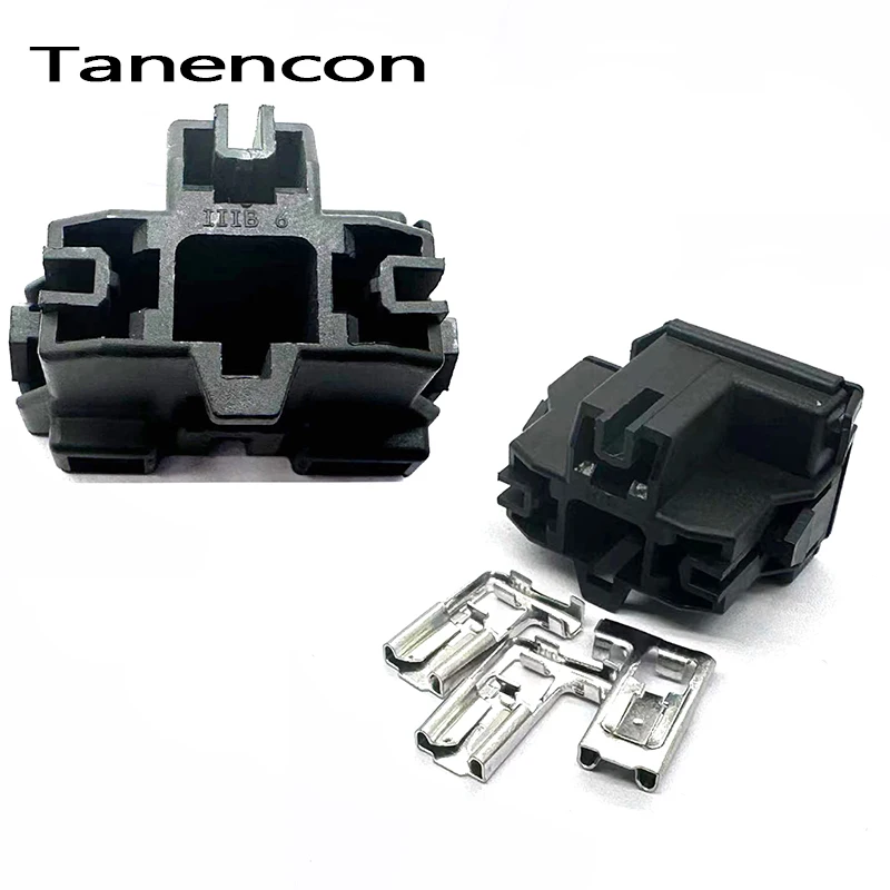 

1 Set 3 Pin DJD031YA-1 Automotive Headlight H4 Headlight Lamp Holder Connector Car Bulb Harness Plug for Accord Civic Fit