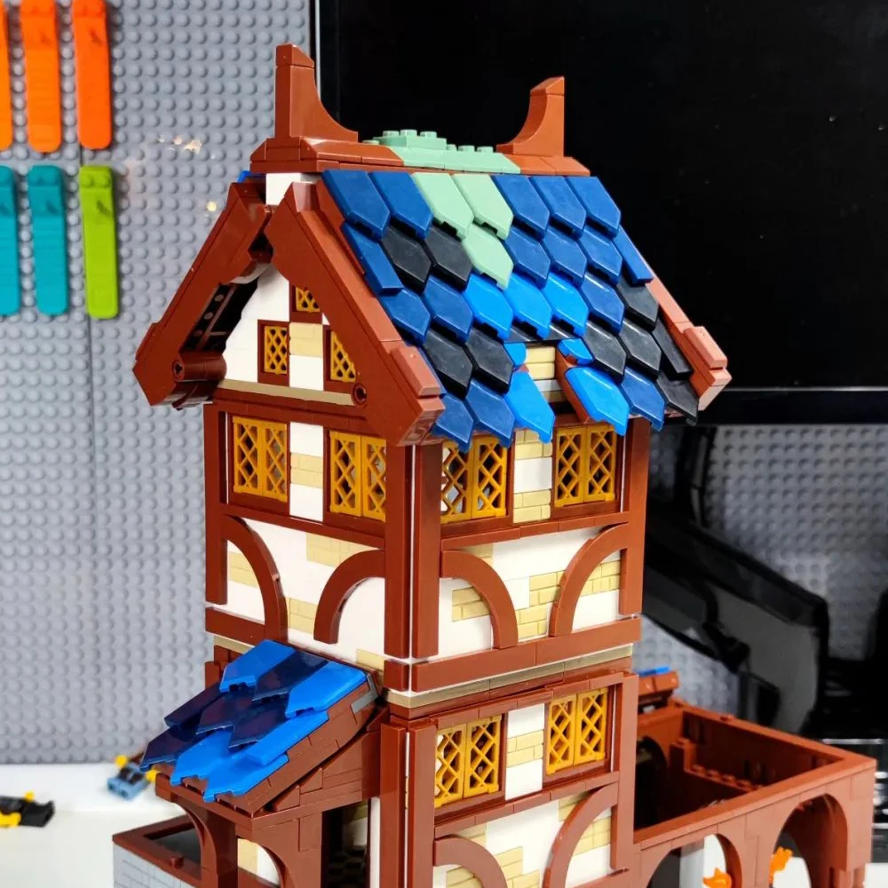 Pаспродажа UG 50105 креативный эксперт Moc средневековый город стабильный замок слесарный уличный вид блоки модульная модель строительные блоки игрушки ...