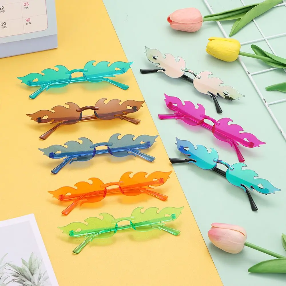 

Fire Flame Sunglasses for Women Trendy Rimless Sunglasses Novelty PC Frame UV400 Sun Glasses Party Cosplay Eyewear