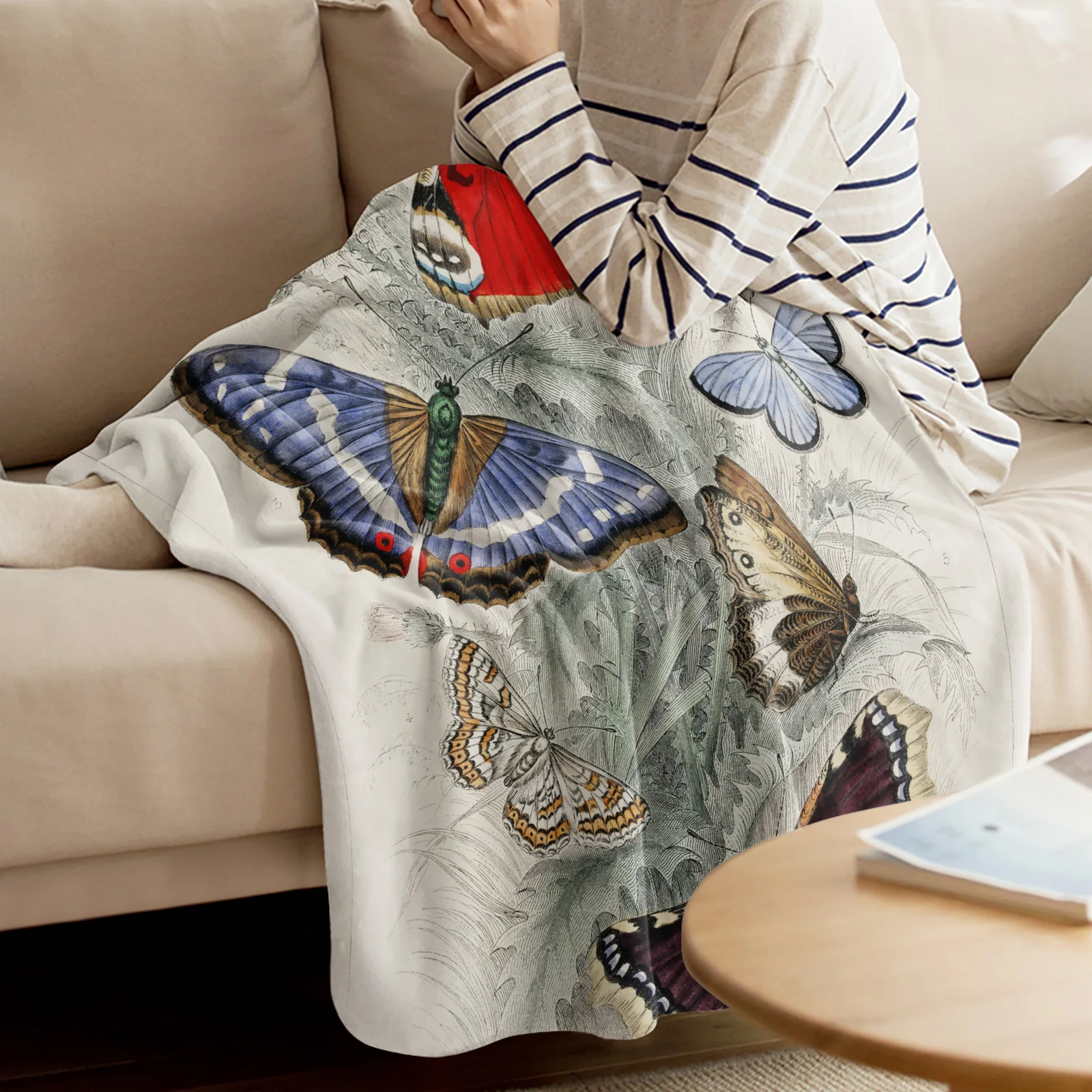 Красивое фиолетовое одеяло в виде бабочки для дивана детской кровати мягкое