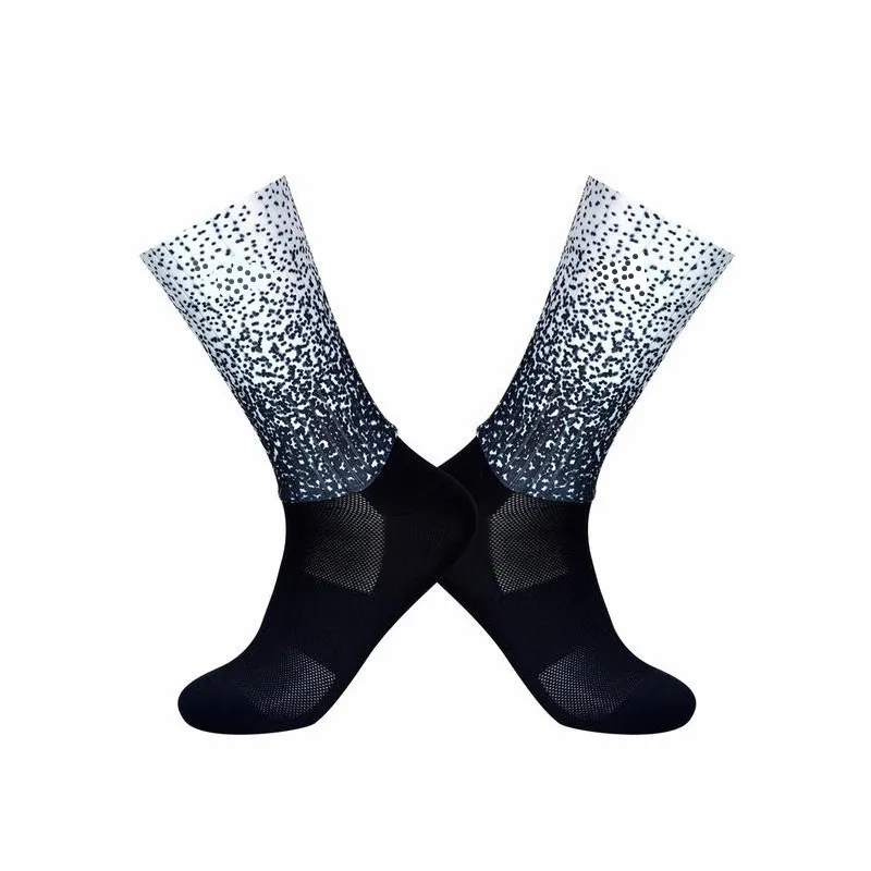 New Anti Slip Silicone Aero Socks Summer White line Cycling Socks Pro Team Men Women Bicycle Running Sports Socks