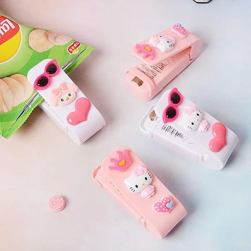 

Kawaii Sanrios аниме Hellokitty Мультфильм мимелоди милая кукла Творческая портативная упаковка мини пластиковый упаковщик Игрушки для девочек Подар...