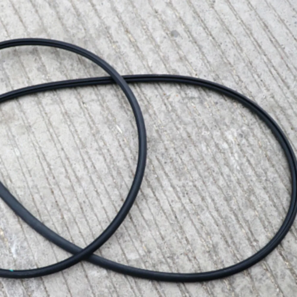 8E0 877 297 Sunroof Sealing Waterproof Rubber Strip for Audi A6L 05-11 Year