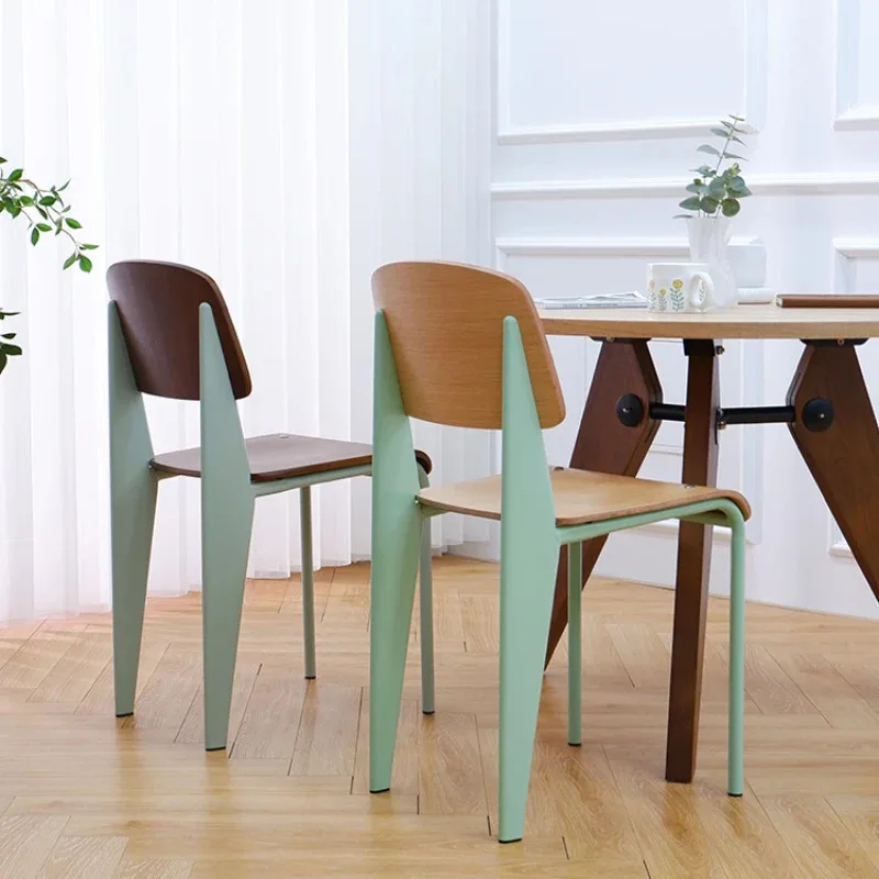 Обеденные стулья в скандинавском стиле со спинкой домашний простой стул